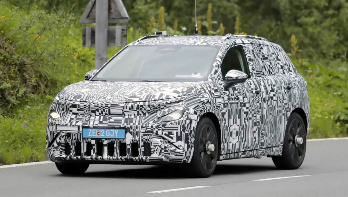 First photos of the Skoda Epiq prototype — the smallest electric SUV of 2026