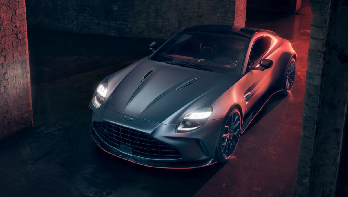 新型アストン・マーティン Vantage S 発表: クラシックなV8エンジン、670馬力以上、0-100km/h加速3.4秒。詳細と写真