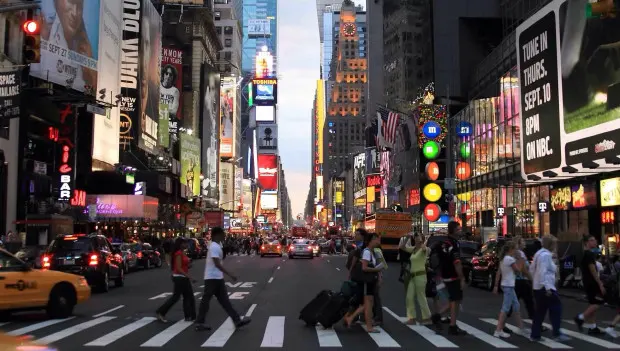 New York Will Require Labels on Ads Using AI-Generated Avatars: New Rules and Penalties for Advertisers