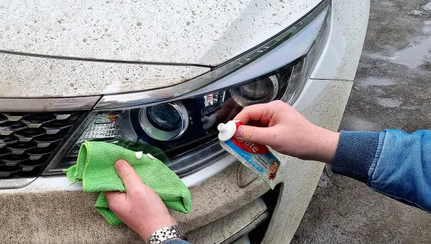 Can Toothpaste Really Restore Cloudy Headlights? Here’s the Truth Behind the Viral DIY Trick