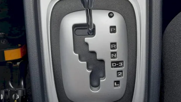 Many Drivers Don’t Know What the “2” and “L” Modes on an Automatic Transmission Are For — and When to Use Them