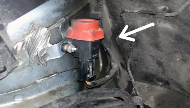 Almost No Drivers or Mechanics Know About This Car Button—But It Has One Important Purpose