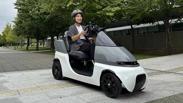 CURIO Q1 Four-Wheel EV Debuts in Japan: No License Required, Sidewalk Mode, and a Full Charge for About $0.80
