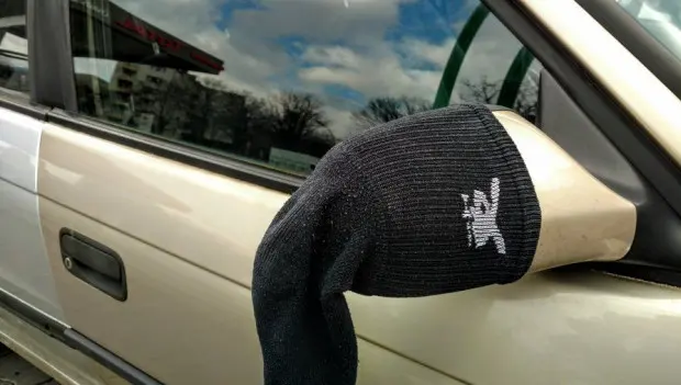 Why Experienced Drivers Put Socks on Their Car Mirrors in Fall: The Clever Trick Explained