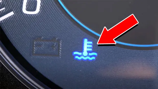 These 7 Dashboard Warning Lights Could Leave You Stranded—Here’s What They Really Mean