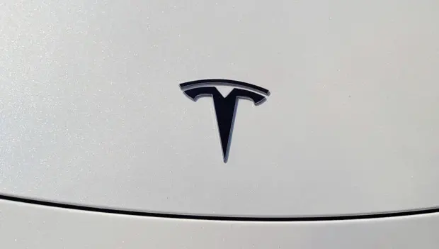 Tesla Reports 10 Billion Miles of FSD (Supervised), But Unsupervised Driving Still Off the Table