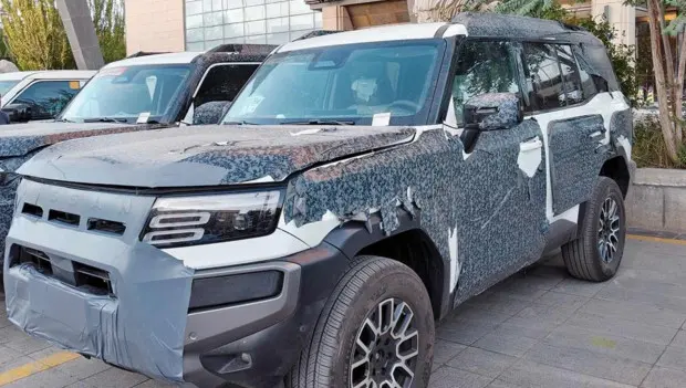 Production Nissan Terrano Spotted on the Road for the First Time