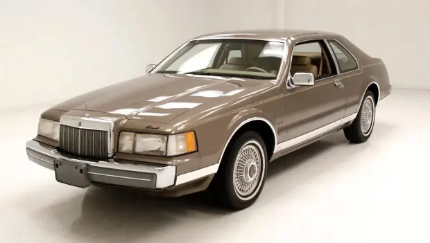 When the Lincoln Continental Came With a BMW Diesel Engine