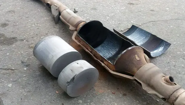 Why Some High-Mileage Cars Have Their Catalytic Converters Removed — and What Happens Next