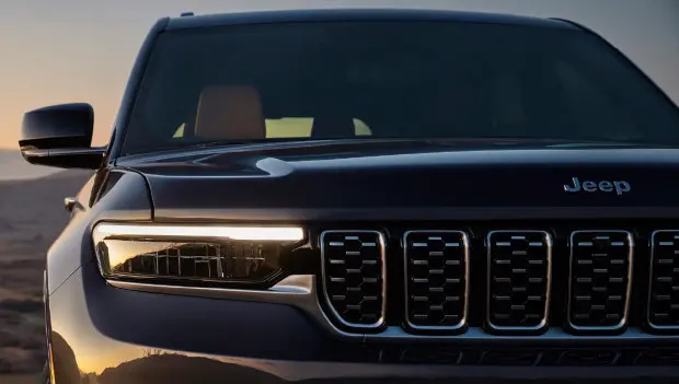 Jeep Grand Cherokee 2025 Signature Edition versiyonu debut için hazırlanıyor