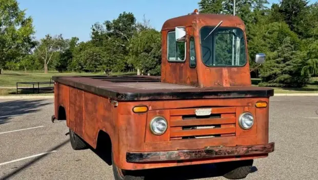 The Pickup for Minimalists: The DeKalb Lumberjack Gave Up Everything for Cargo Space
