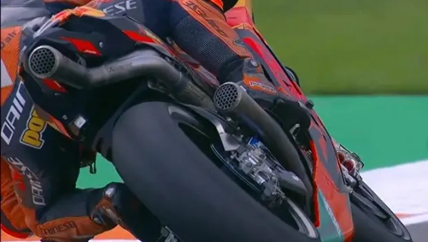 Like a Jet Engine: Yamaha’s New Exhaust Could Help Steer a Motorcycle