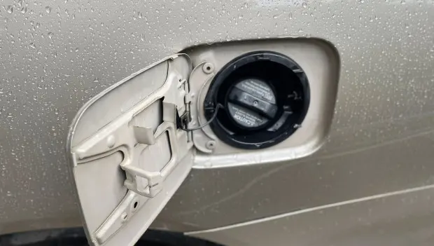 How Fast Gasoline Goes Bad in Your Tank: When Fuel Turns Into a Problem