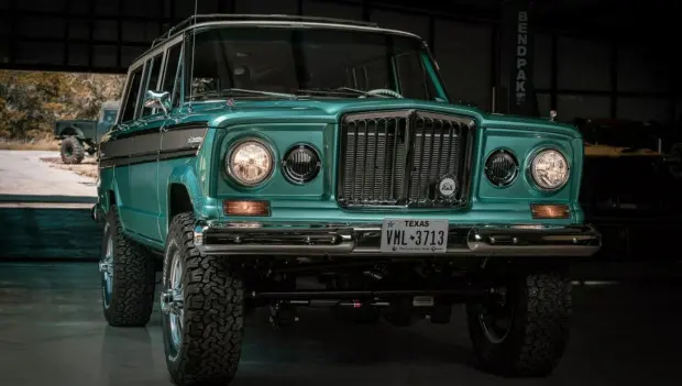 1960s Jeep Super Wagoneer: Classic SUV With 485 Horsepower and a Manual Transmission