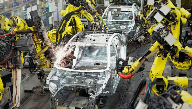 Why Stainless-Steel Bodies Never Replaced Conventional Steel in Mass-Market Cars