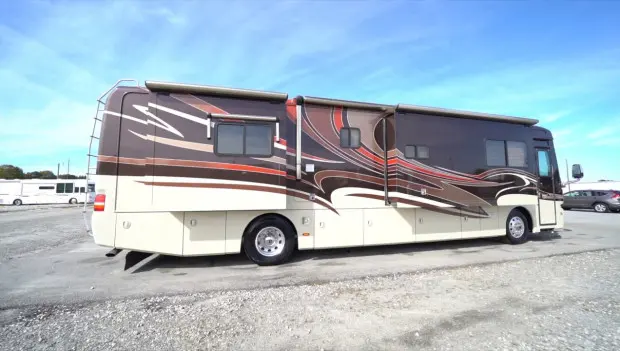 7 Luxurious Homes on Wheels Built for Ultimate Camping Comfort