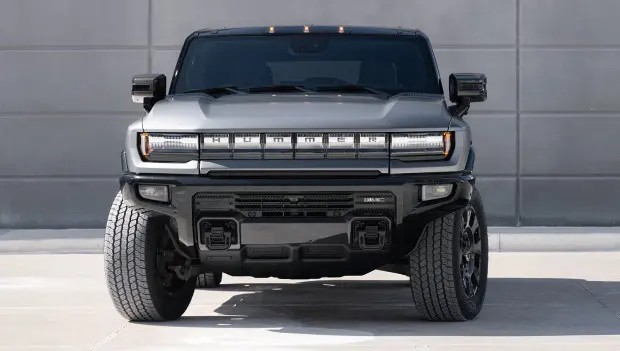 Dangerous Airbags: GMC Issues Urgent Recall for 2025 Hummer EVs