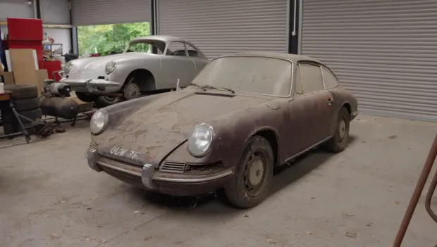 Survivor Porsche 912 Finally Washed After 46 Years, Forgotten Flat-Four Lives Again