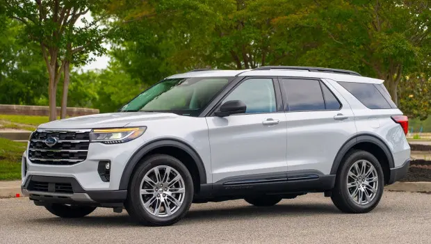 Ford Explorer Ranks Among the Five Most-Considered SUVs in Early 2026