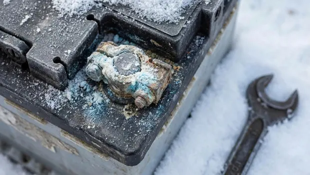 Don’t Rush to Buy a New Battery: 2 Tricks to Start Your Car Even at -22°F