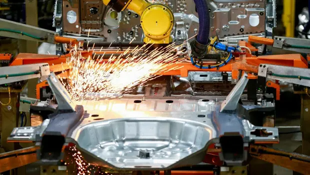 Ford’s Massive EV Losses Are Shrinking as Its Electric Strategy Starts Paying Off
