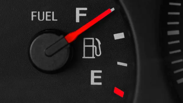 Why Your Car’s Fuel Sensor Always Seems to Mislead You — Here’s What’s Really Going On