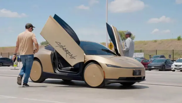 Tesla Has Expanded Its Robotaxi Fleet Sevenfold in Three Weeks — Cybercab Is Already on the Way