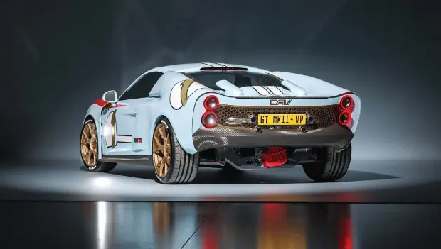 Everrati Unveils an 800-HP Ford GT40 With a Supercharged V8 and Manual Transmission
