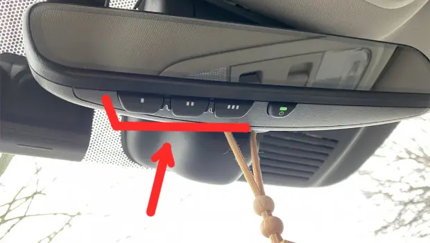 Three Mysterious Buttons on Your Rearview Mirror: Many Drivers Don’t Know What They Do — or How to Use Them