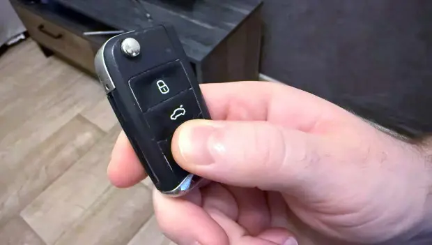 Hidden Key Fob Trick: Open All Your Car Windows With One Button