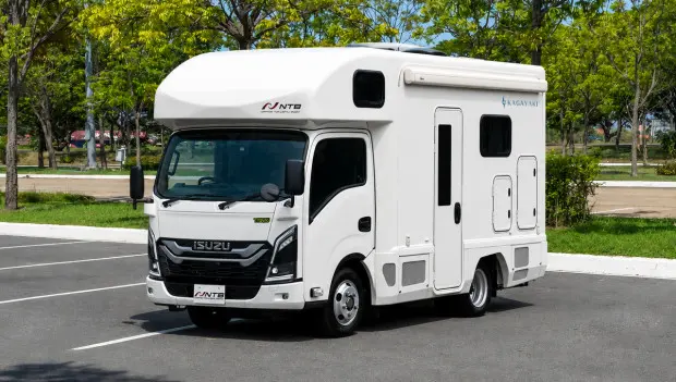New Kagayaki Long Camper Is a 16-Foot Apartment on Wheels