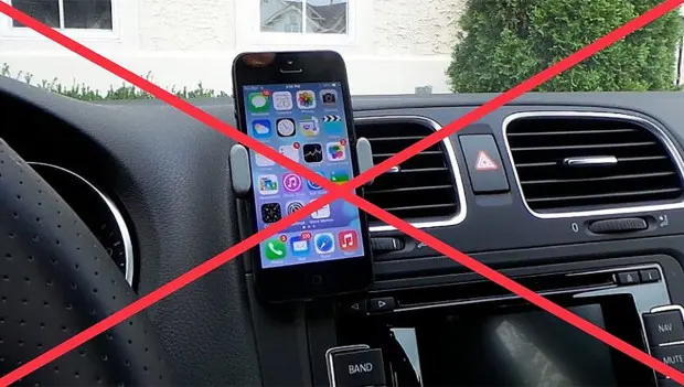 10 Ways to Mount Your Smartphone in the Car: Pros, Cons, and Safety Trade-Offs
