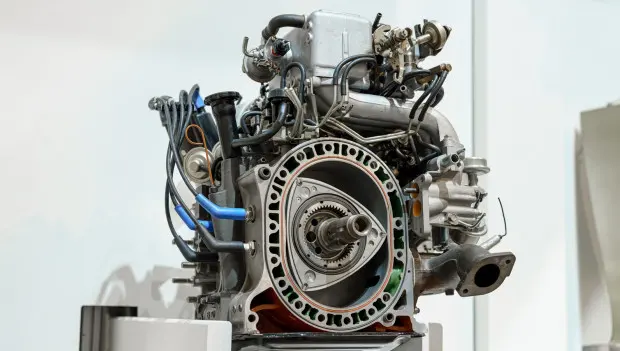 The Rotary Engine Puzzle: Why Wankel Motors Never Replaced Traditional Piston Engines