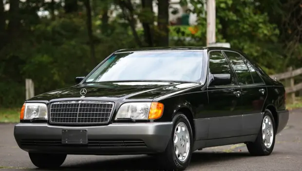 4 Legendary Cars From the 1990s That Enthusiasts Still Dream About Today