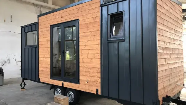 This Tiny Home Offers a Highly Adaptable Living Environment Thanks to Modular Furniture