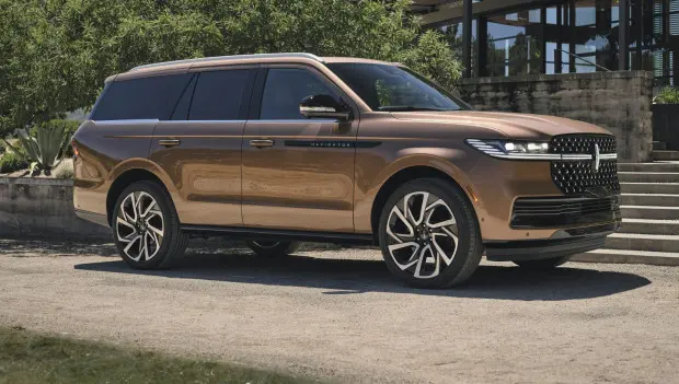 Positive Momentum: Lincoln Is Leaning on One Model — the Navigator