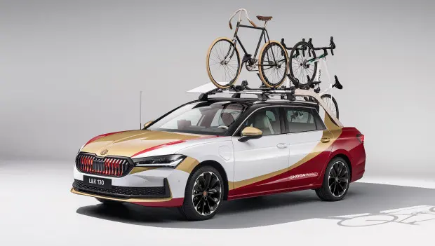 Skoda выпустила пикап на базе Superb со сдвижной дверью