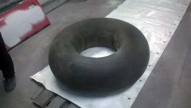 Why Automakers Ditched Inner Tubes for Tubeless Tires: Surprising History and Details