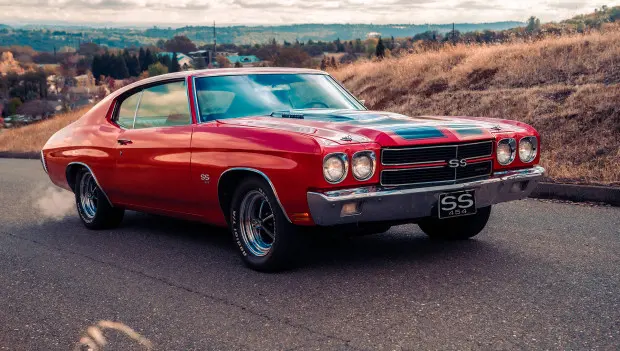 They Don’t Make ’Em Like This Anymore: Five Car Features You Won’t Find on Modern Vehicles