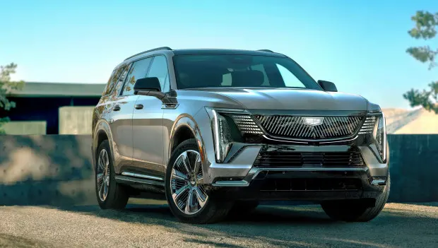 GM Issues New Service Bulletin: Rear Suspension Fastening Issue on 2025 Cadillac Escalade IQ