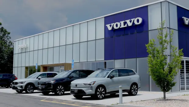 Volvo Begins Production of New Hybrid at South Carolina Plant