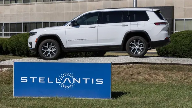Stellantis sells stake in Windsor battery plant to Koreans for $100