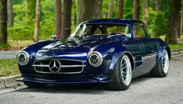 Chrysler Crossfire Reimagined as a Modern Mercedes-Benz 300 SL Gullwing Tribute