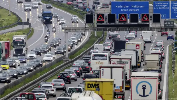 Europeans and Chinese Join Forces to Unveil New Compact Combustion Engines for Hybrids