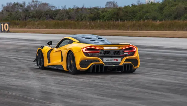 Experts Name the Two Most Powerful Production Sports Cars in the U.S.