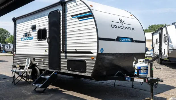 2026 Coachmen Clipper 17BH Travel Trailer Starts Around $13K, Offering a Simple Escape for Families
