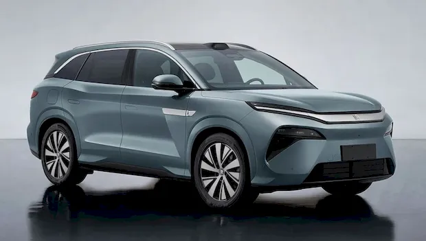 BYD Unveils Innovative 1-MW Charging System for Electric Vehicles