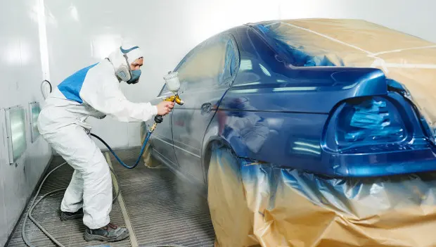 Známky karosářské opravy: jak je rozpoznat a nekoupit havarované auto