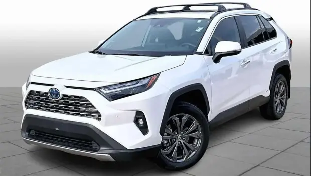 Americans Go Crazy Over the New Toyota RAV4: Dealers Mark Up Prices and Mislead Buyers
