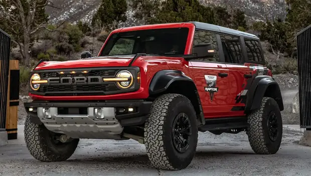 Ford Slashes Prices on Bronco Raptor, With Discounts Up to $14,000